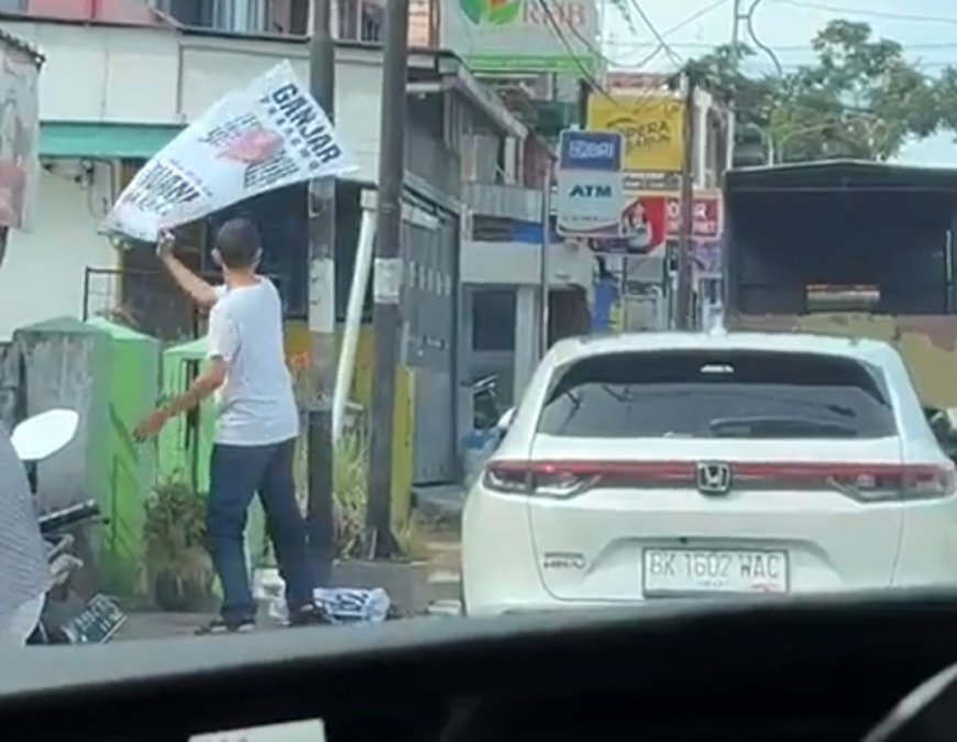 Poster Ganjar di Kota Pematang Siantar Dicopot, Pimpinan Parpol Datangi Satpol PP