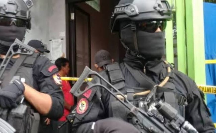 Densus 88 Tangkap Empat Terduga Teroris di Riau