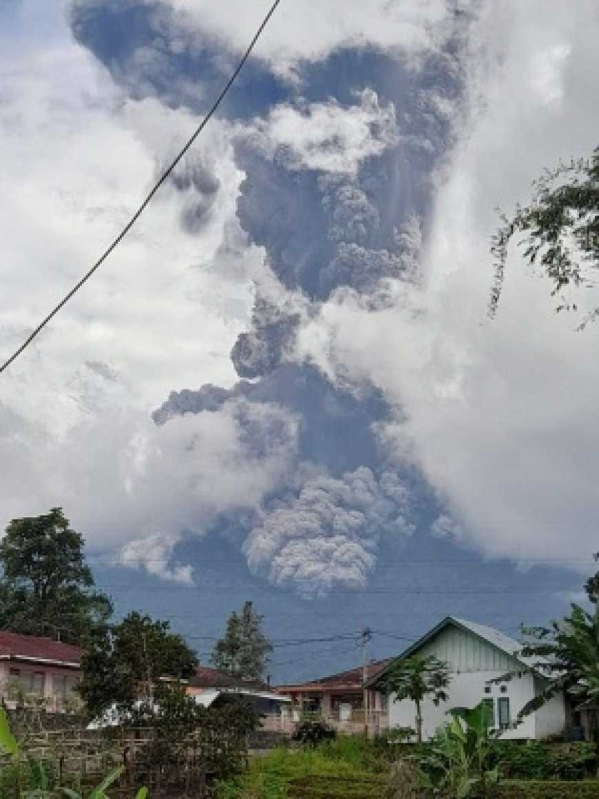 Gunung Marapi Sumatra Barat Erupsi Status Waspada