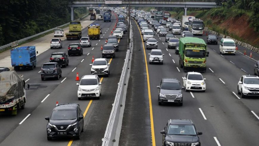 Korlantas Polri Mulai Berlakukan Contra Flow di Tol Trans Jawa