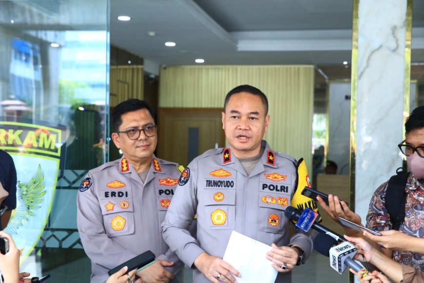 Kapolri Mutasi 11 Pati-Pamen Polri : Kapolda Gorontalo hingga Dir Intel Densus 88