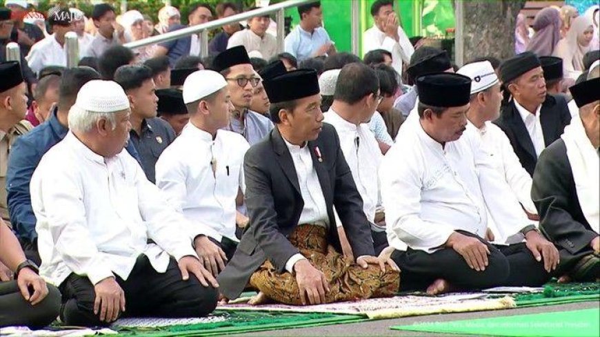 Jokowi Salat Idul Adha Di Simpang Lima, Semarang