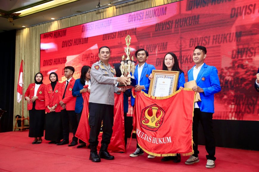 Sikapi Masalah Hukum, Mahasiswa Ikut Lomba Debat Hukum Yang Digelar Mabes Polri